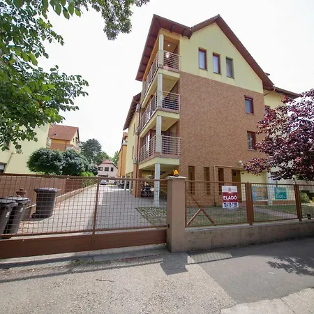 Siofoki Beach Apartman Exterior photo